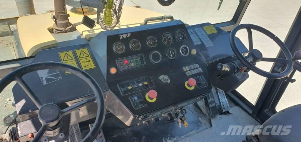 Stavostroj VP-2400 Rouleaux à pneumatiques