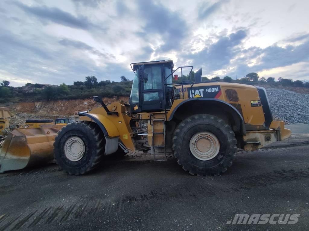 CAT 980M Chargeuse sur pneus