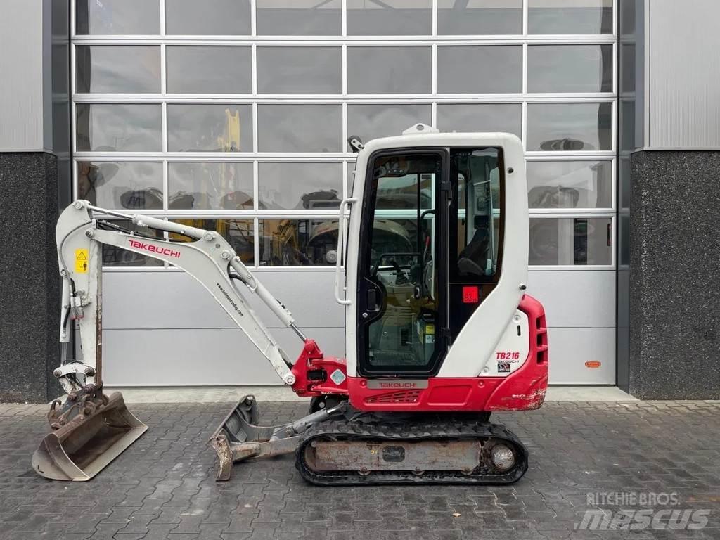 Takeuchi TB216 Mini pelle < 7t