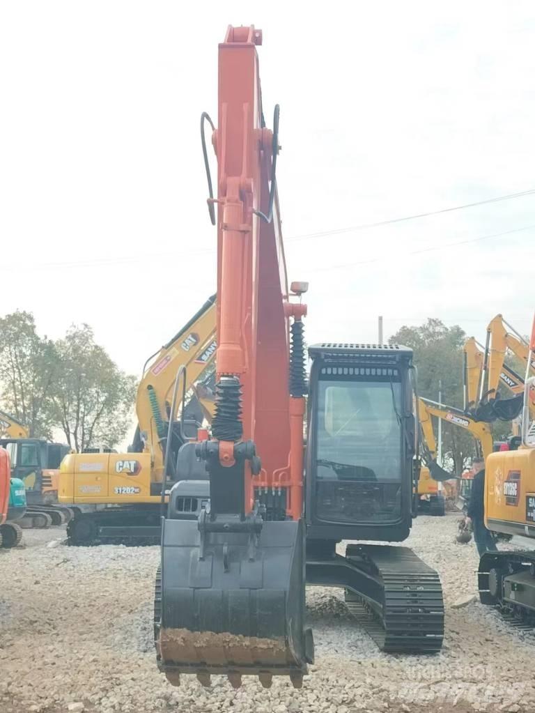 Hitachi ZX 120 Pelle sur chenilles