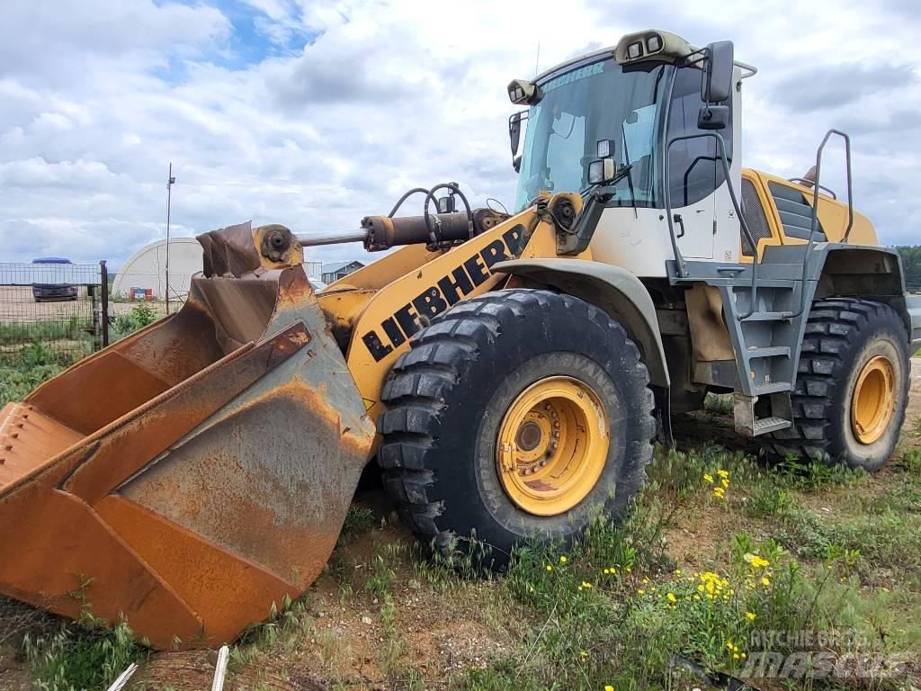 Liebherr L 566 Chargeuse sur pneus