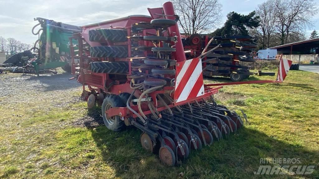 Horsch PRONTO 4 DC Semoir combiné