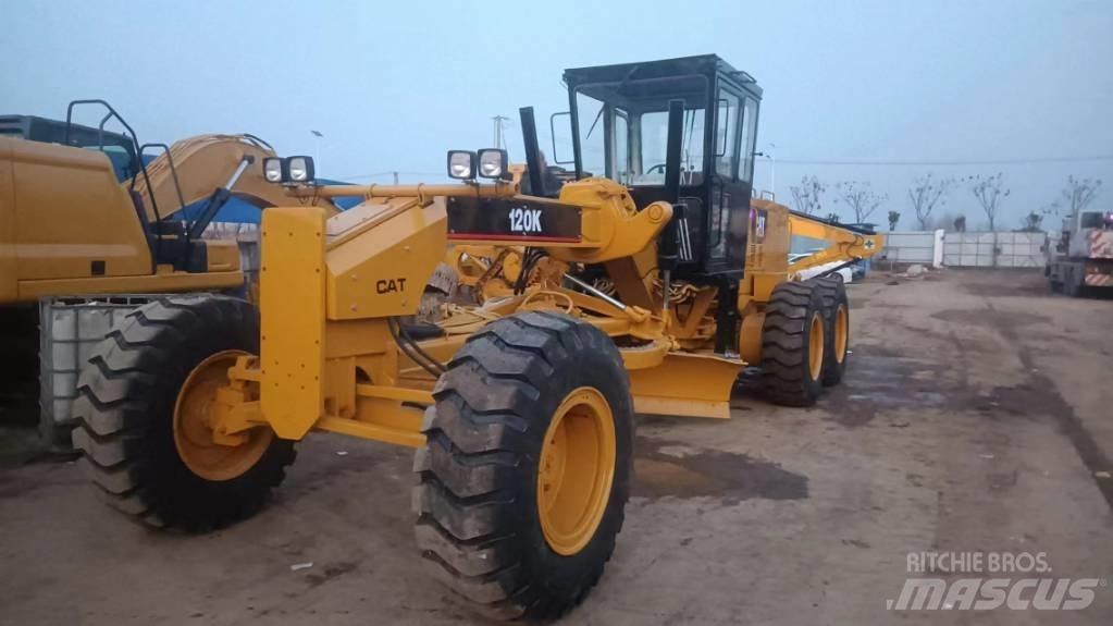 CAT 120 K Niveleuse