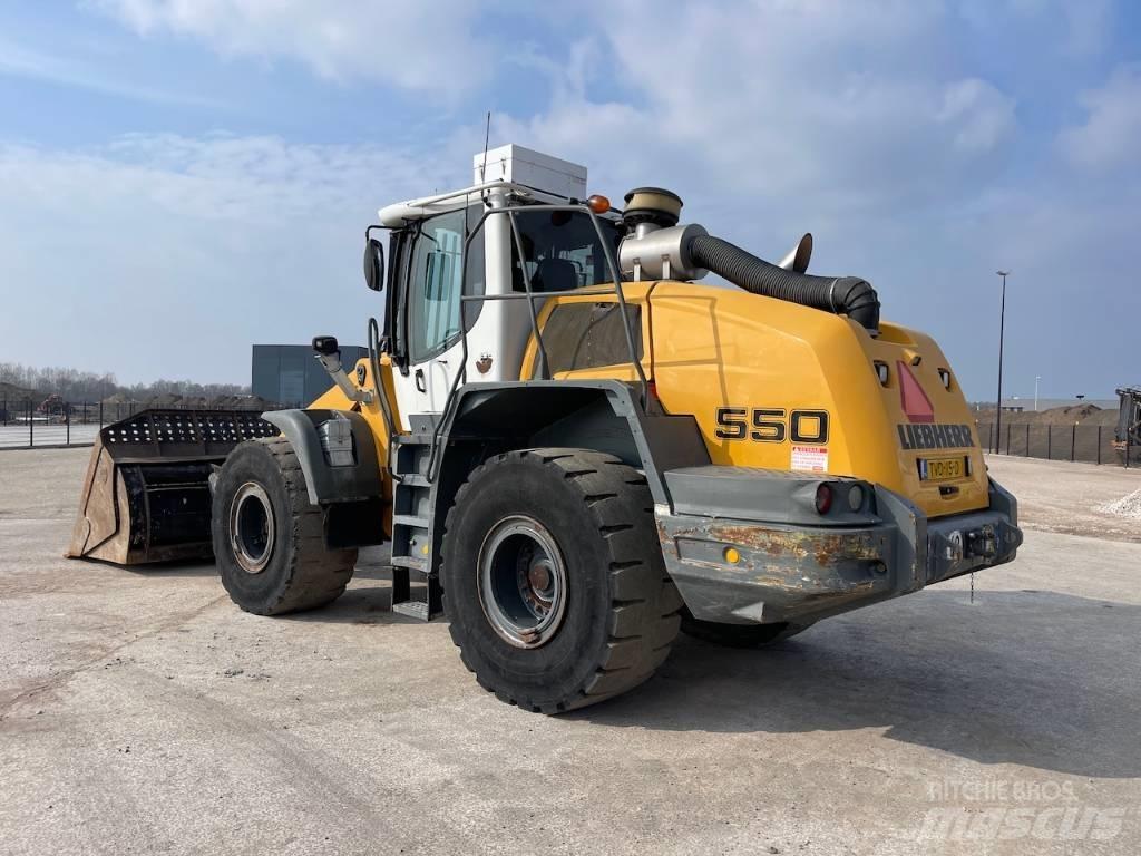Liebherr 550 CDC + BSS Chargeuse sur pneus