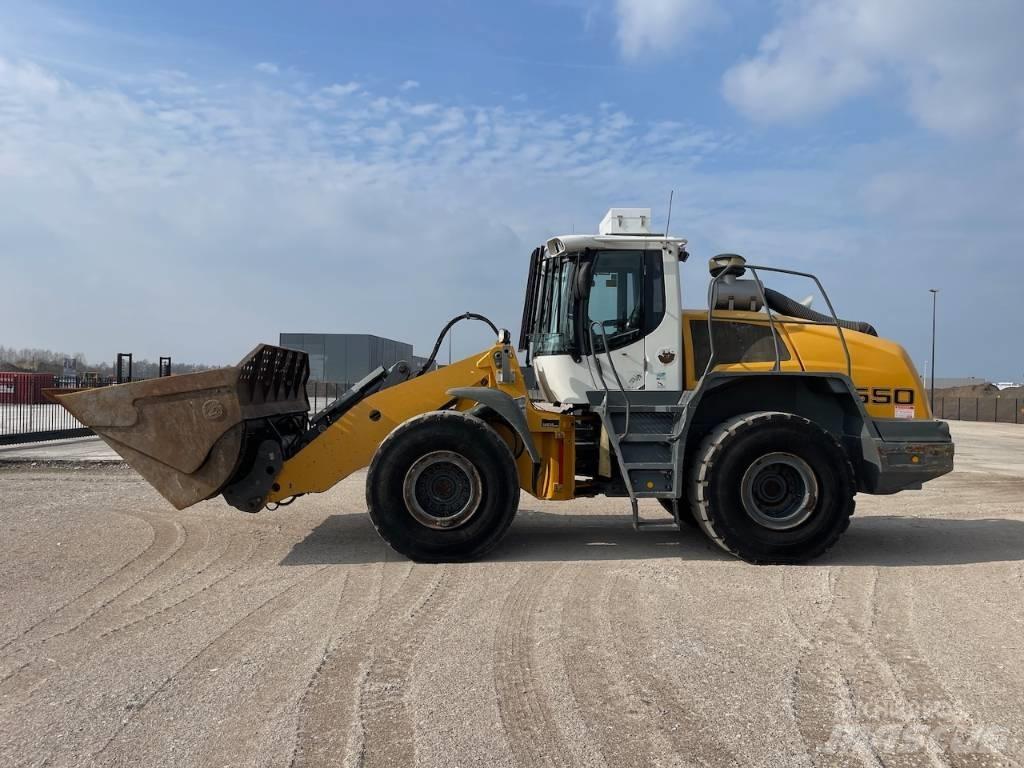 Liebherr 550 CDC + BSS Chargeuse sur pneus