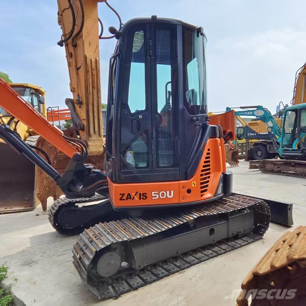 Hitachi ZX 50 U Mini pelle < 7t
