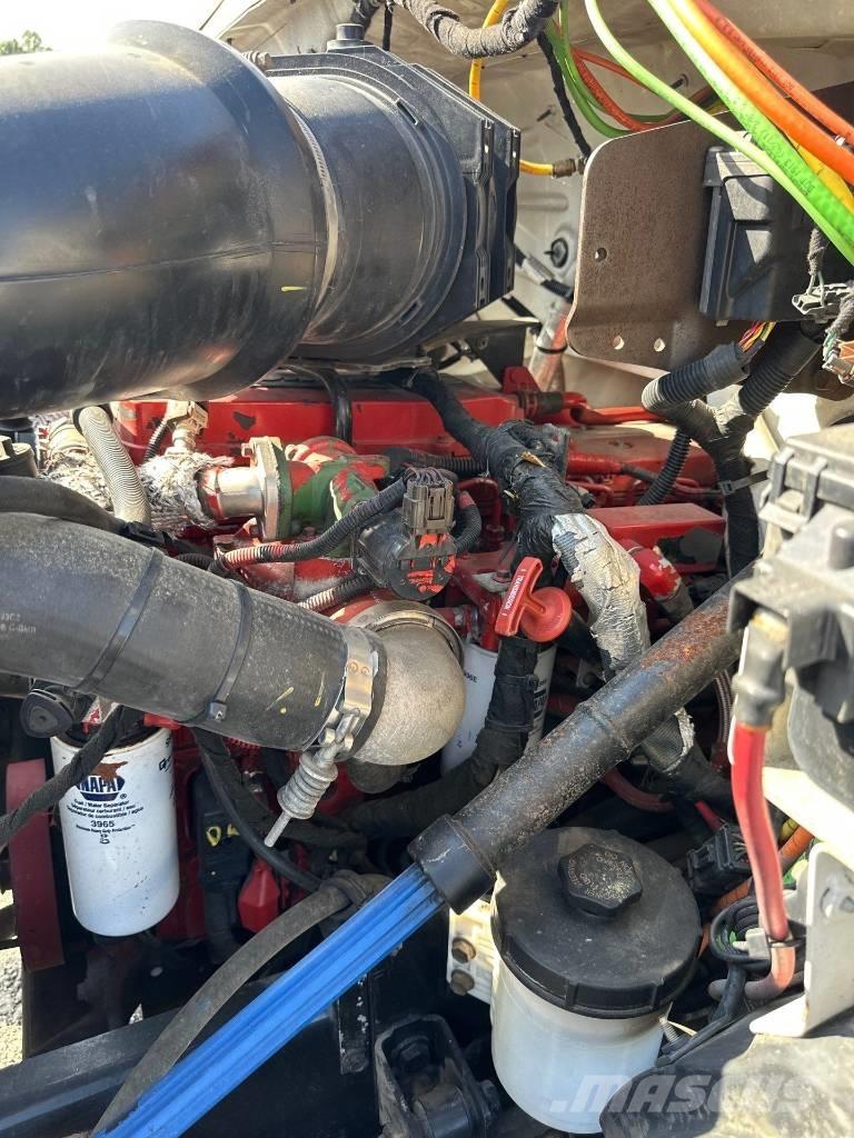 Ford F 750 XL SD Camion citerne à eau