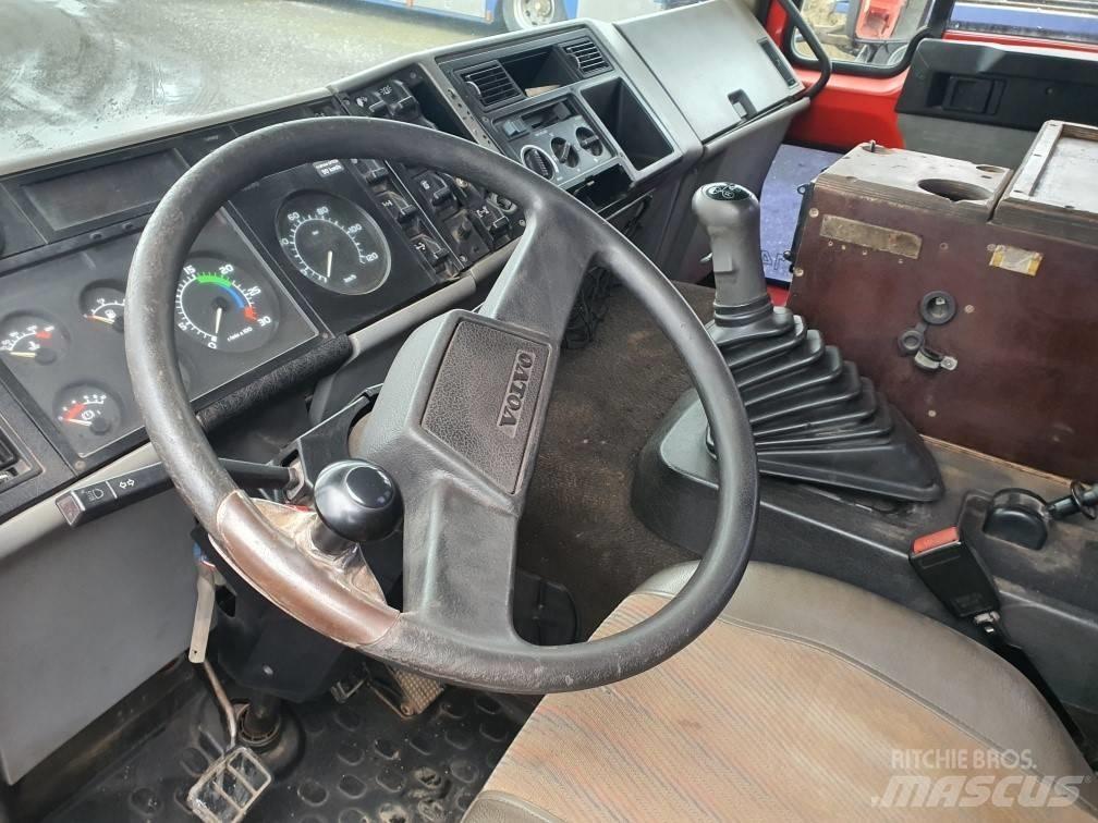 Volvo FL614 Camion dépannage