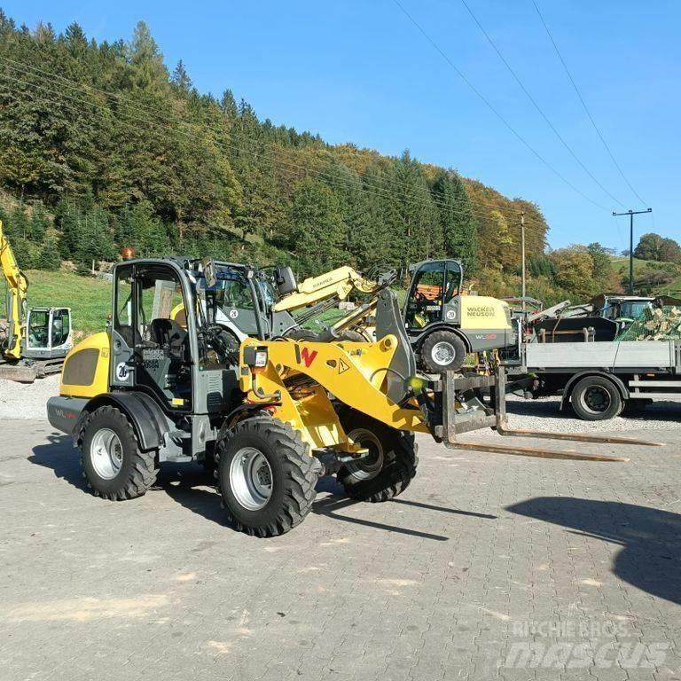 Wacker Neuson WL 44 Chargeuse sur pneus