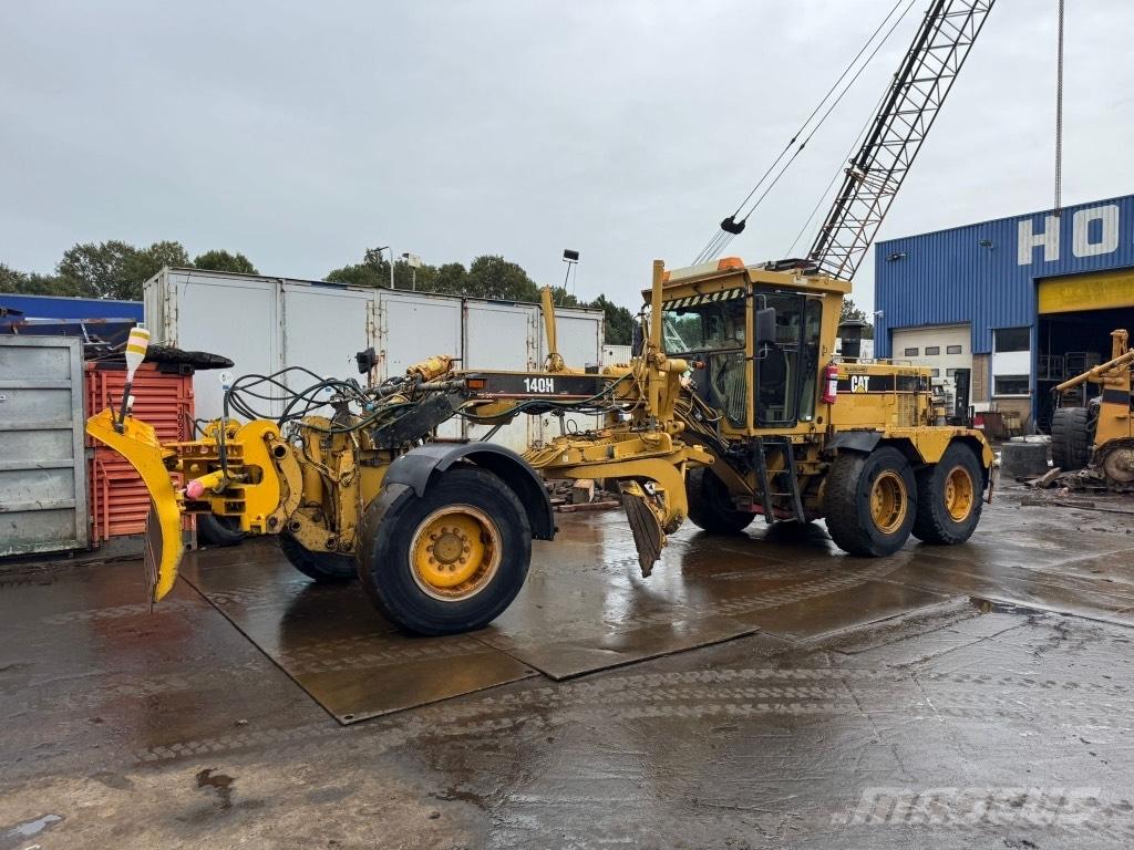 CAT 140 H Niveleuse