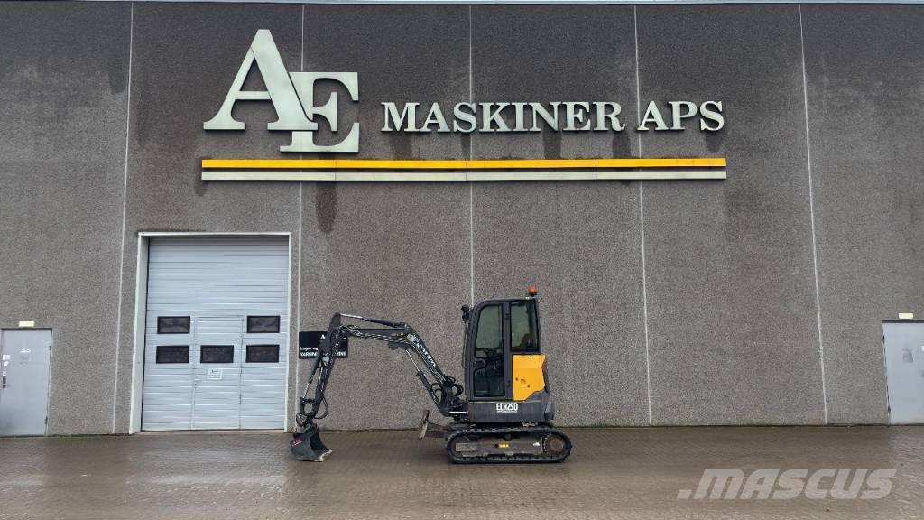 Volvo ECR 25 D Mini pelle < 7t