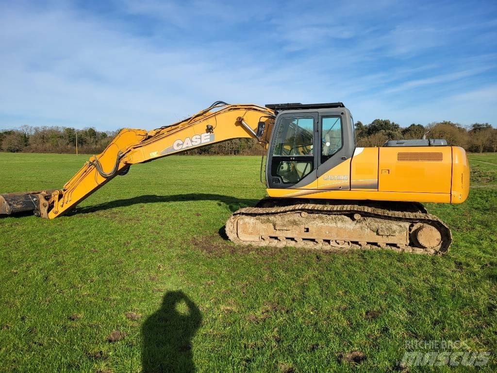 CASE 210 CX B Pelle sur chenilles