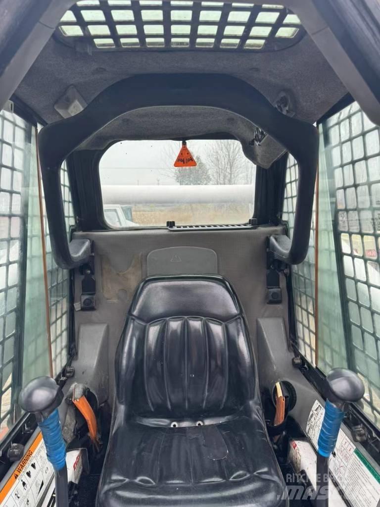 Bobcat S 300 Chargeuse compacte
