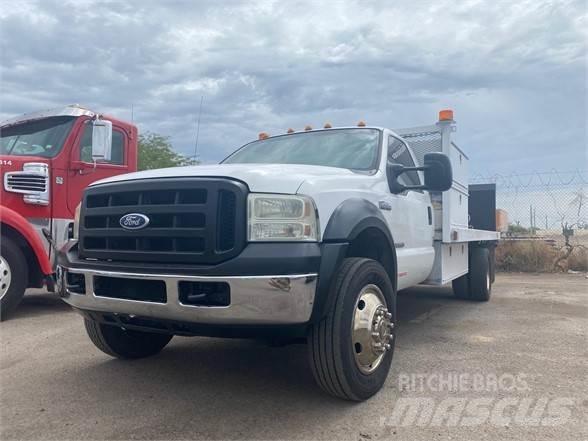 Ford F550 Camion plateau