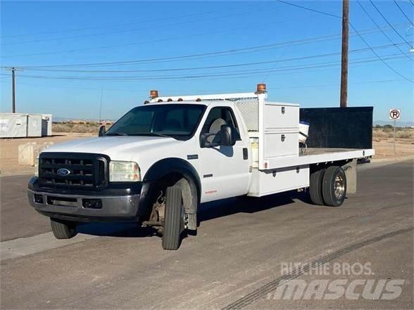 Ford F550 Camion plateau