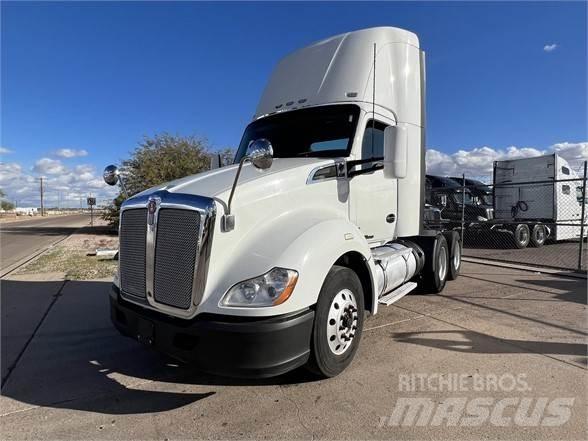 Kenworth T680 Tracteur routier