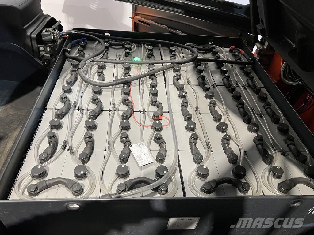 Linde E50HL-01 Chariots élévateurs électriques