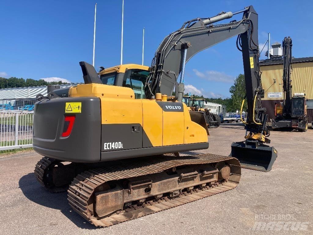 Volvo EC 140 DL Pelle sur chenilles