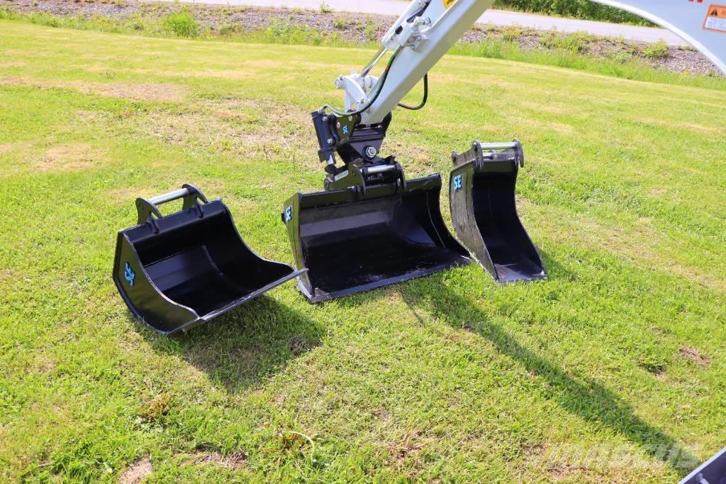 Takeuchi TB210R Mini pelle < 7t