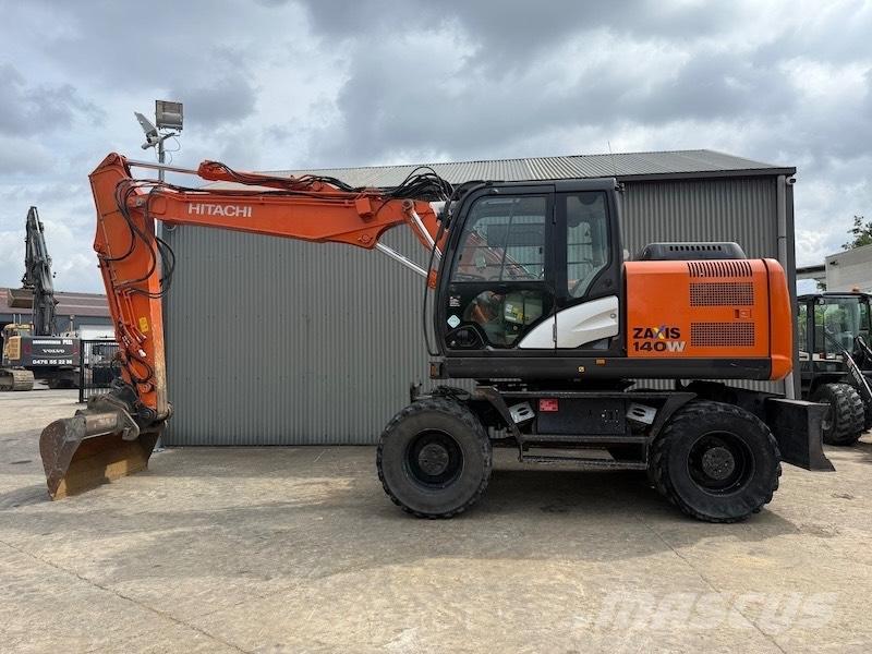 Hitachi ZX 140 W-5 Pelle sur pneus