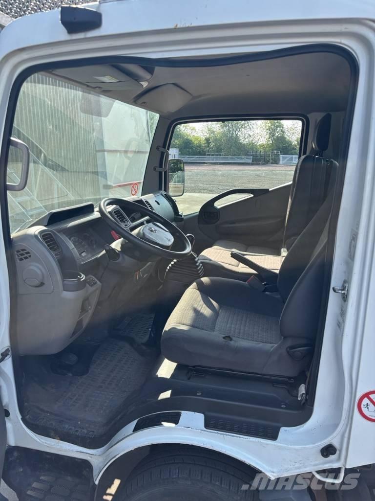 Palfinger P 260 B Camion nacelle