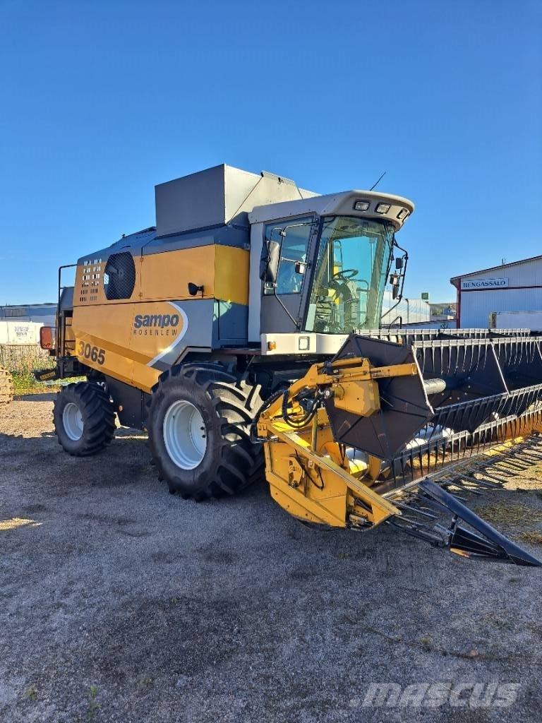 Sampo-Rosenlew 3065 Moissonneuse batteuse