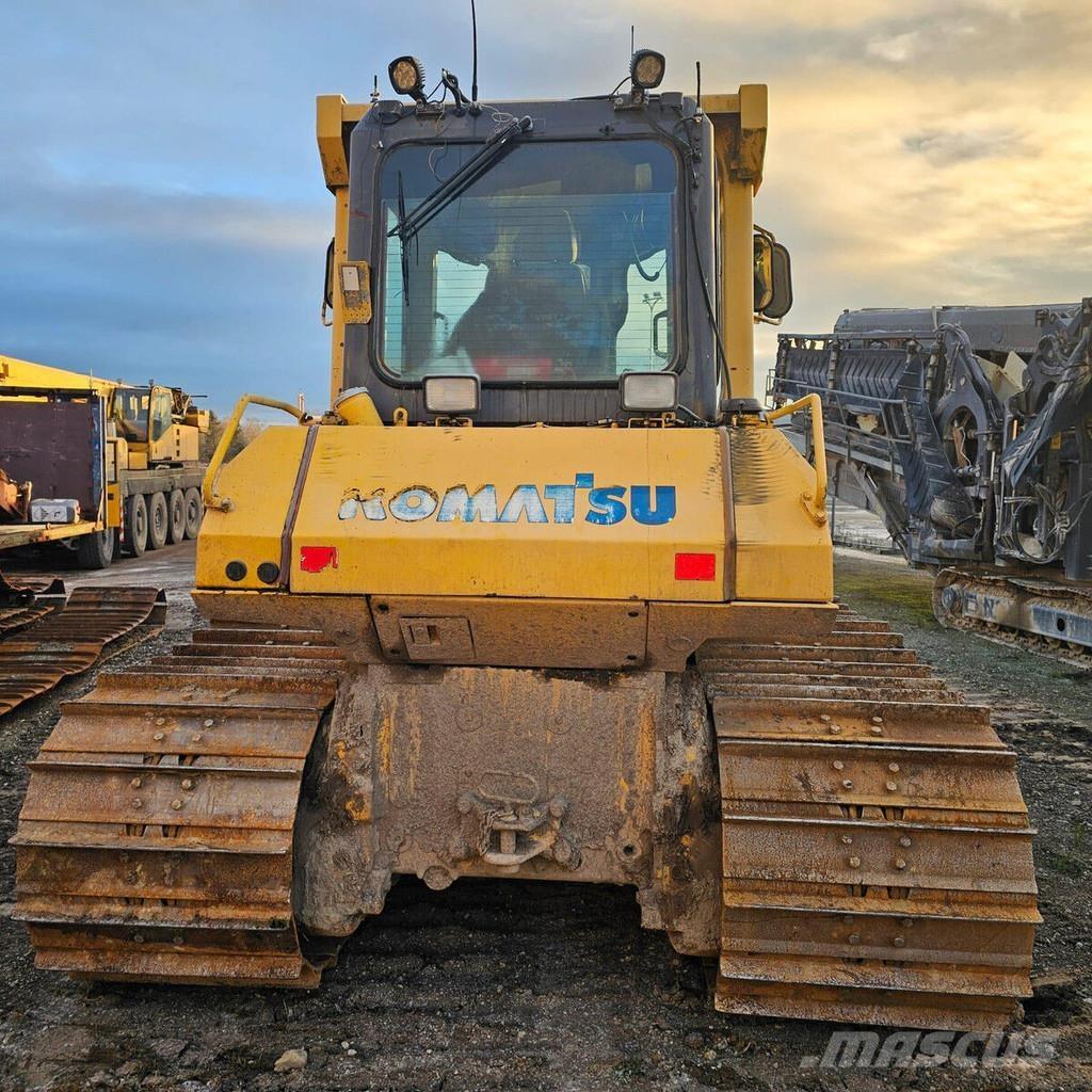 Komatsu D61PX-15F0 Bouteurs sur chenilles