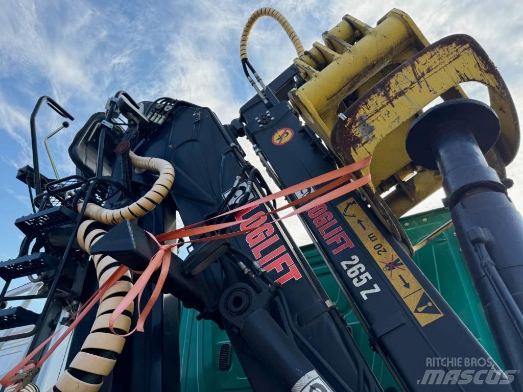 LONGLIFT 265Z Grue forestière