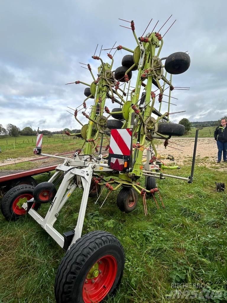 CLAAS VOLTO 1100T Rateau faneur