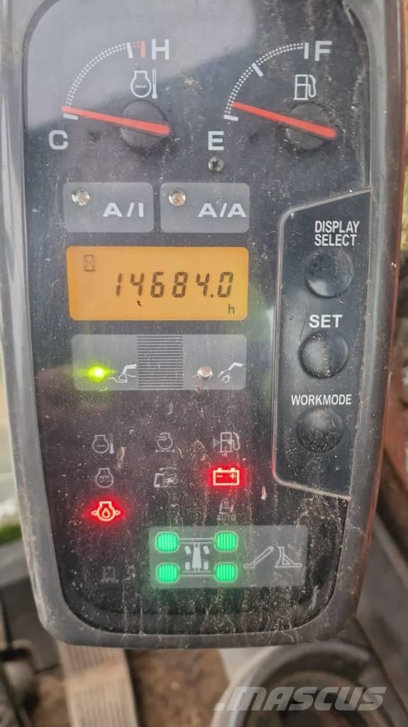 Hitachi ZX 130 W Pelle sur pneus