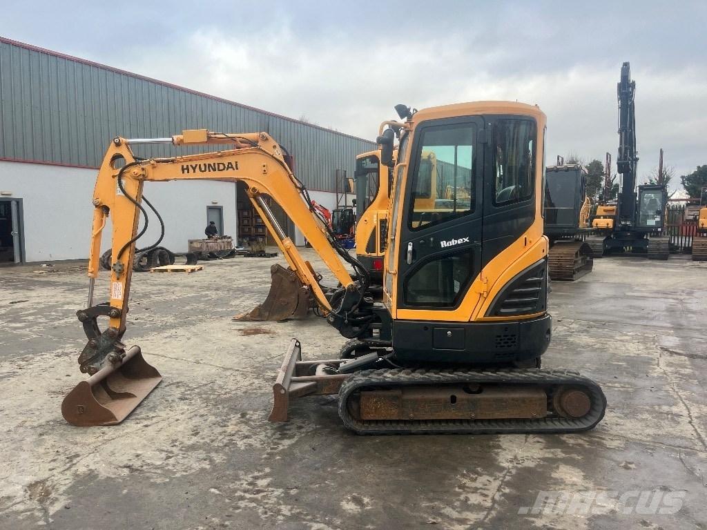 Hyundai R27Z-9 Mini pelle < 7t