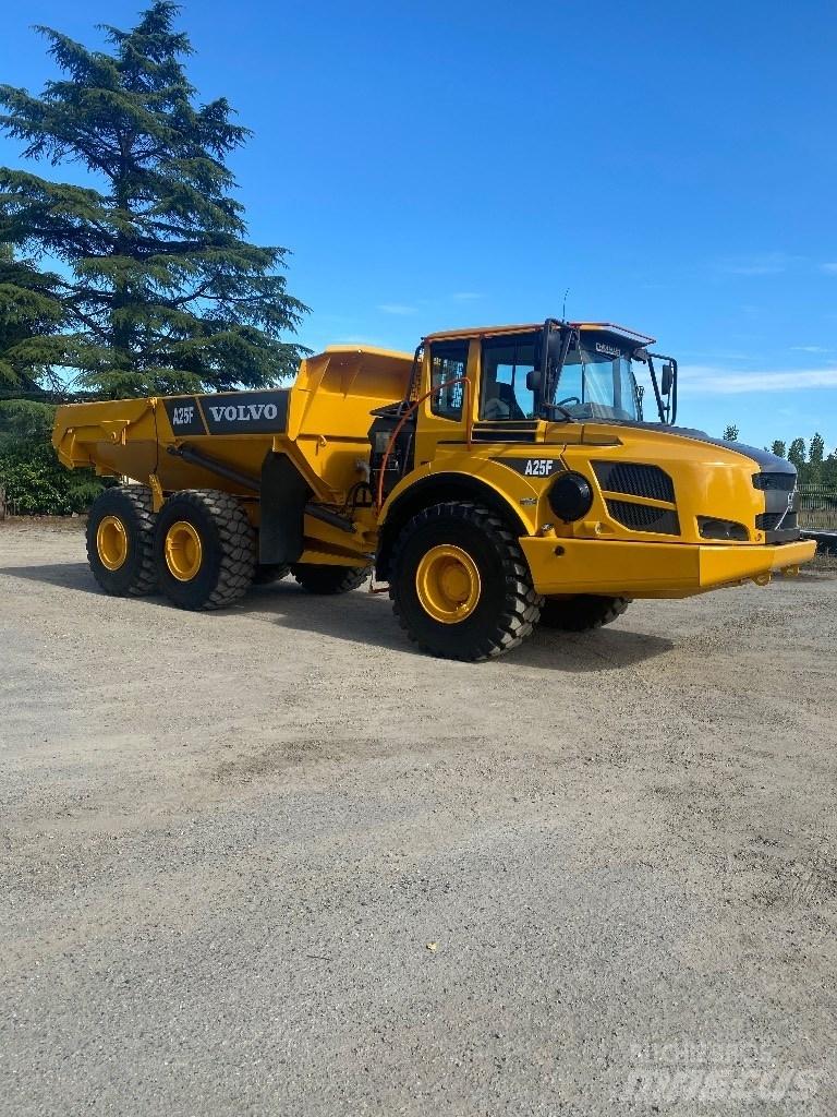 Volvo A 25 F Tombereau articulé