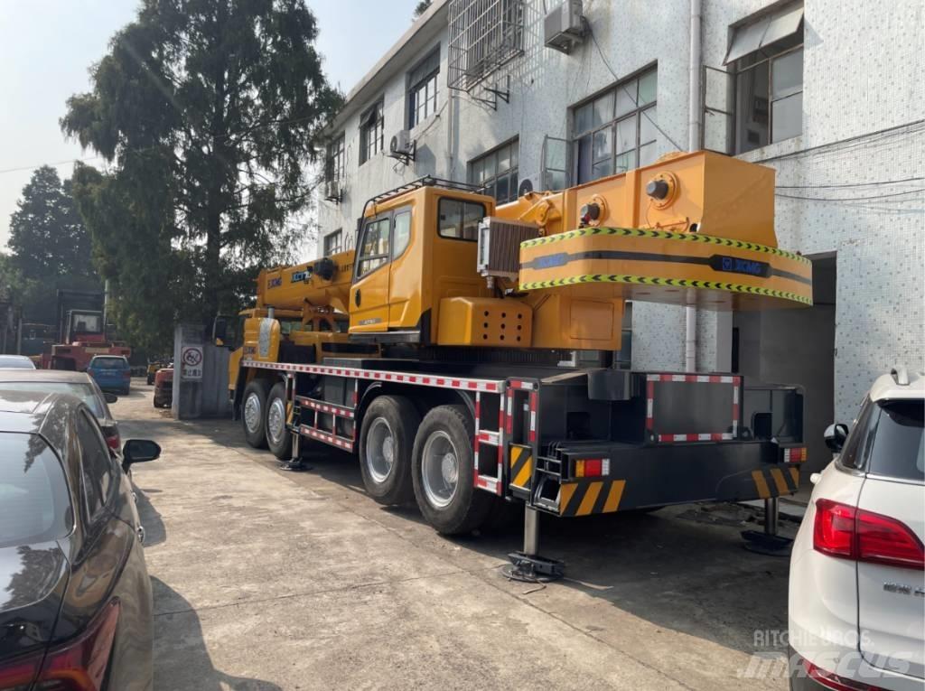 XCMG XCT70 Grues tout terrain