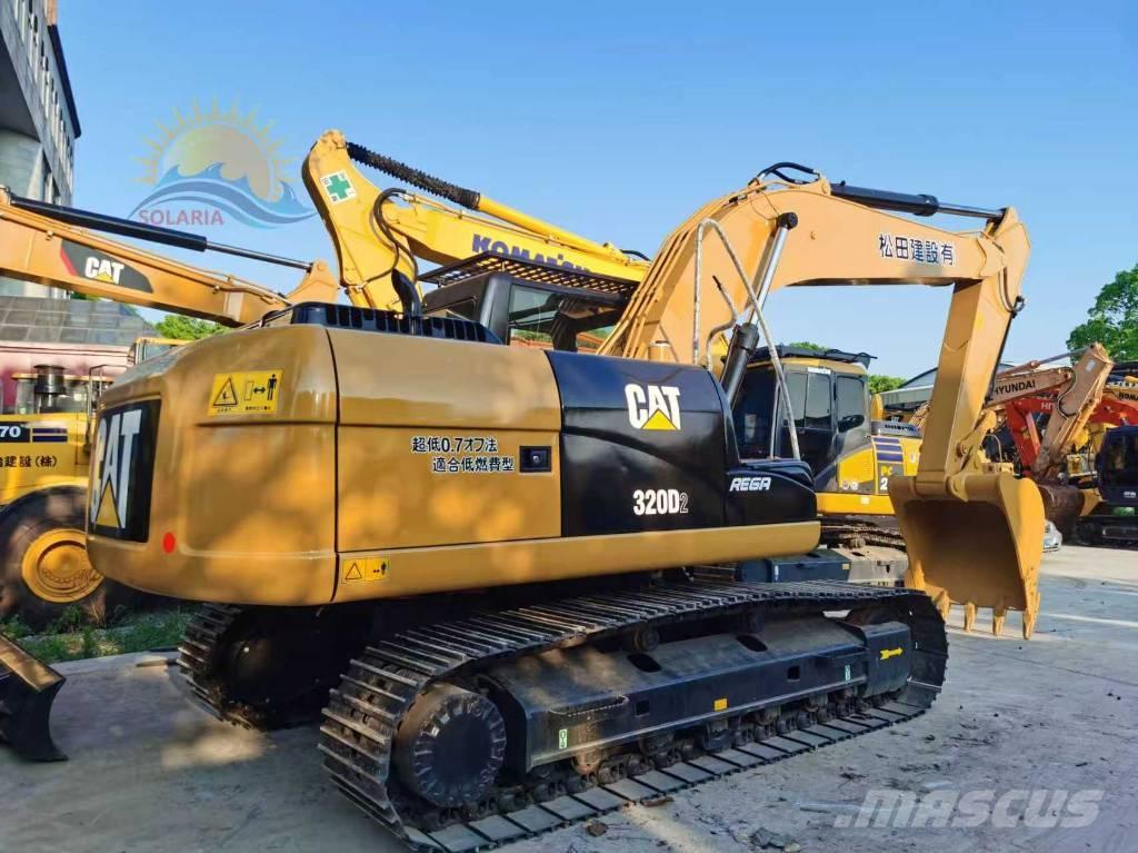 CAT 320d2 Pelle sur chenilles