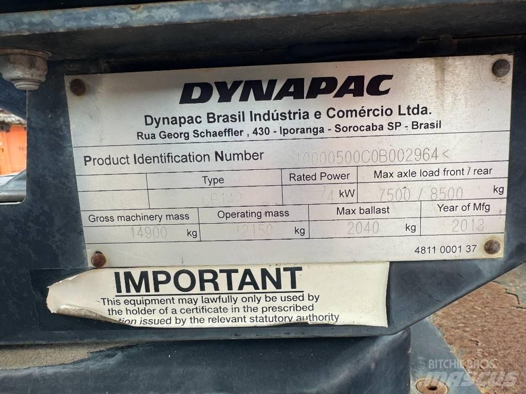 Dynapac CP 142 Rouleaux à pneumatiques