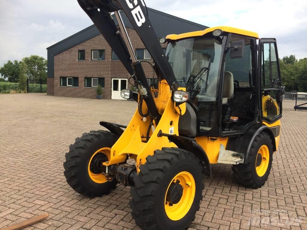 JCB 406 Chargeuse sur pneus