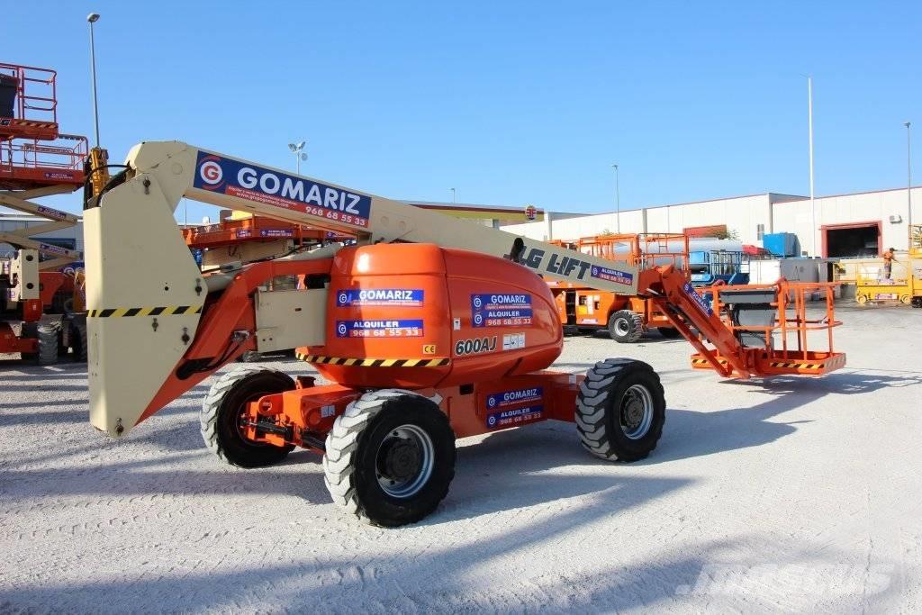 JLG 600 AJ Nacelles articulées