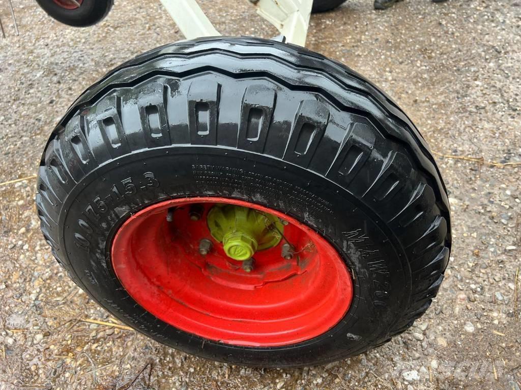 CLAAS Volto 1100 T Rateau faneur