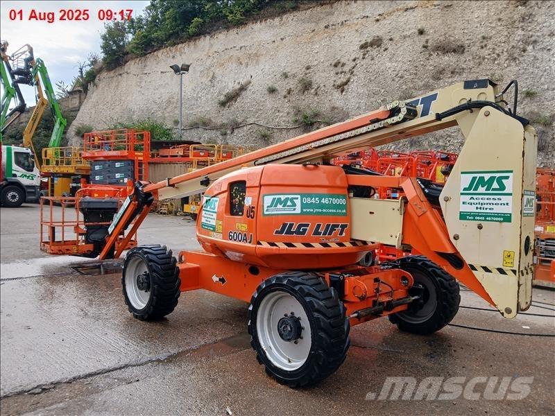 JLG 600 AJ Nacelles articulées