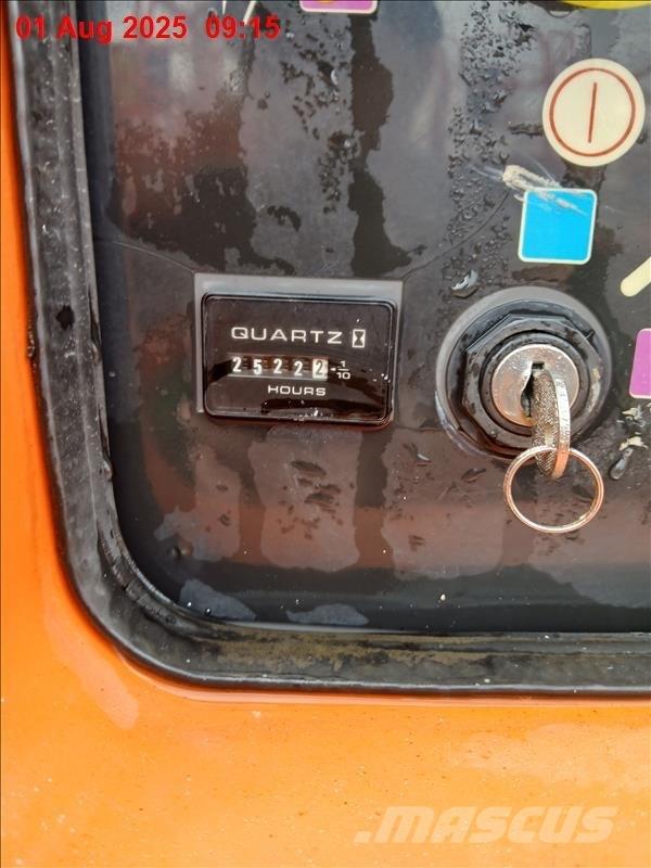 JLG 600 AJ Nacelles articulées