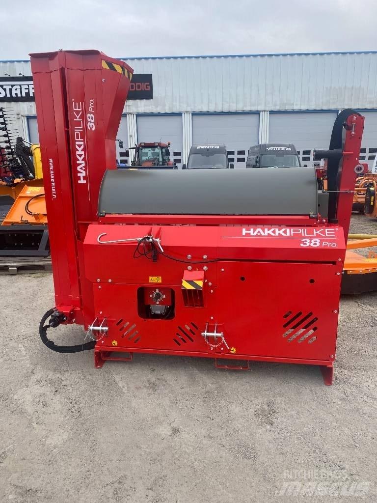 Hakki Pilke 38Tr Fendeuse, Scie
