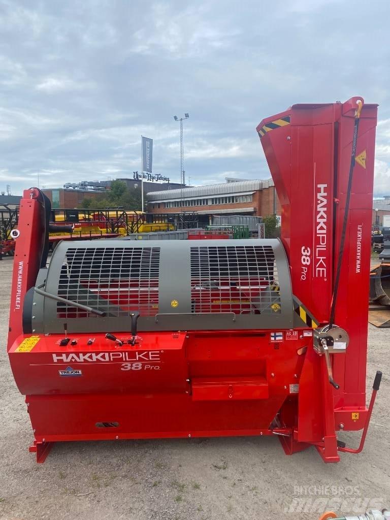 Hakki Pilke 38Tr Fendeuse, Scie