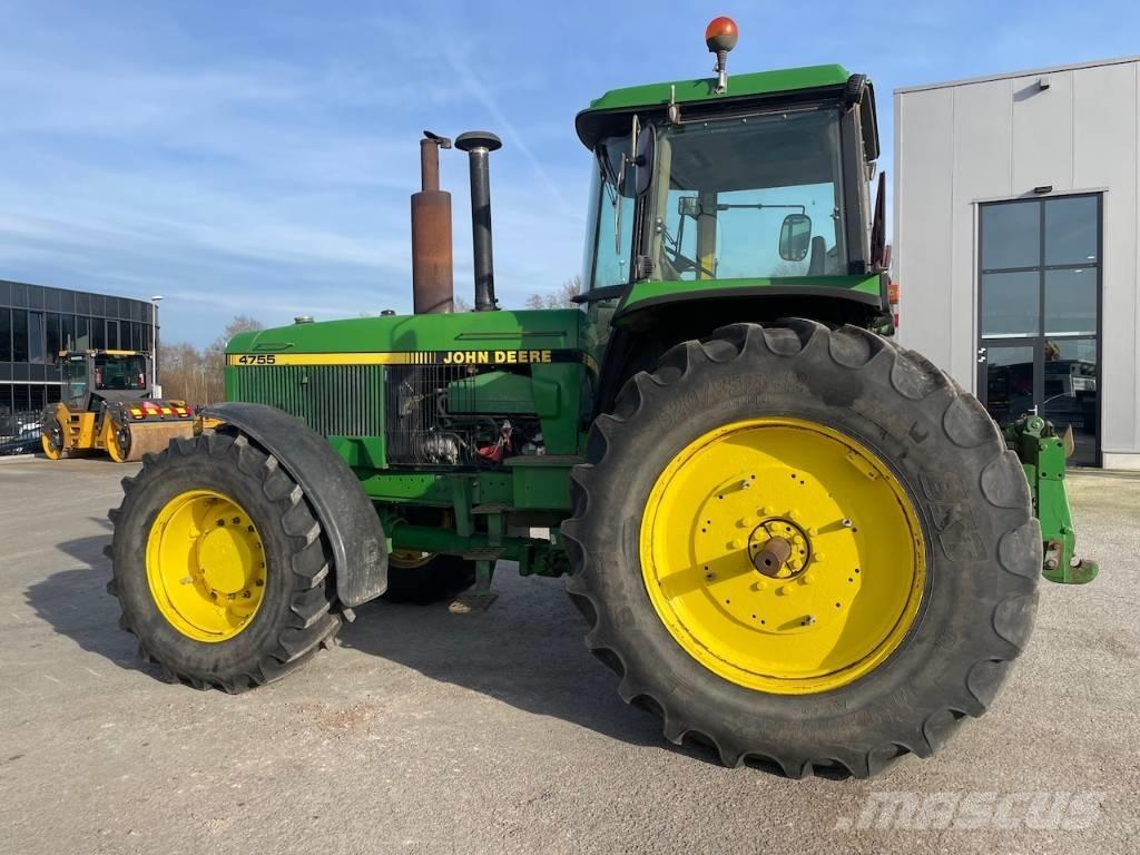 John Deere 4755 Tracteur