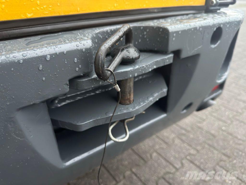 Mustang AL306 Chargeuse sur pneus