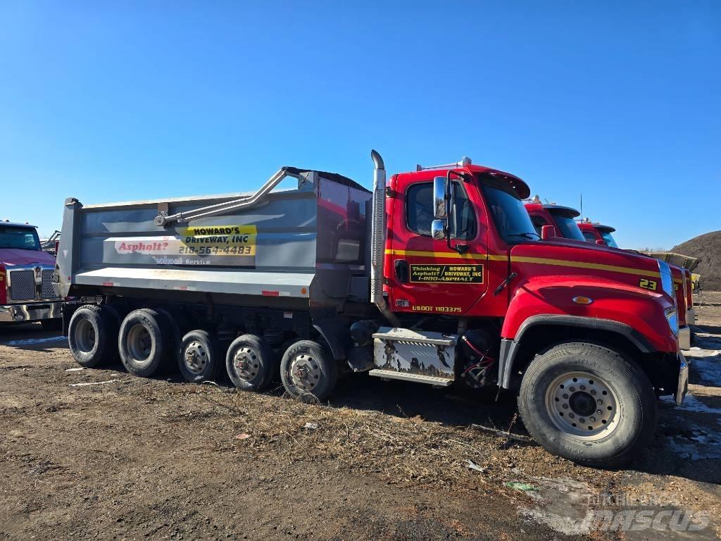 Freightliner SD 114 Camion benne