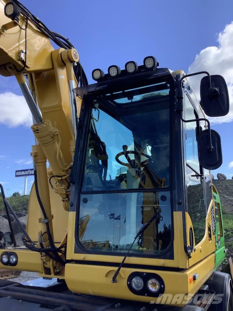 Komatsu PW148-10 Pelle sur pneus