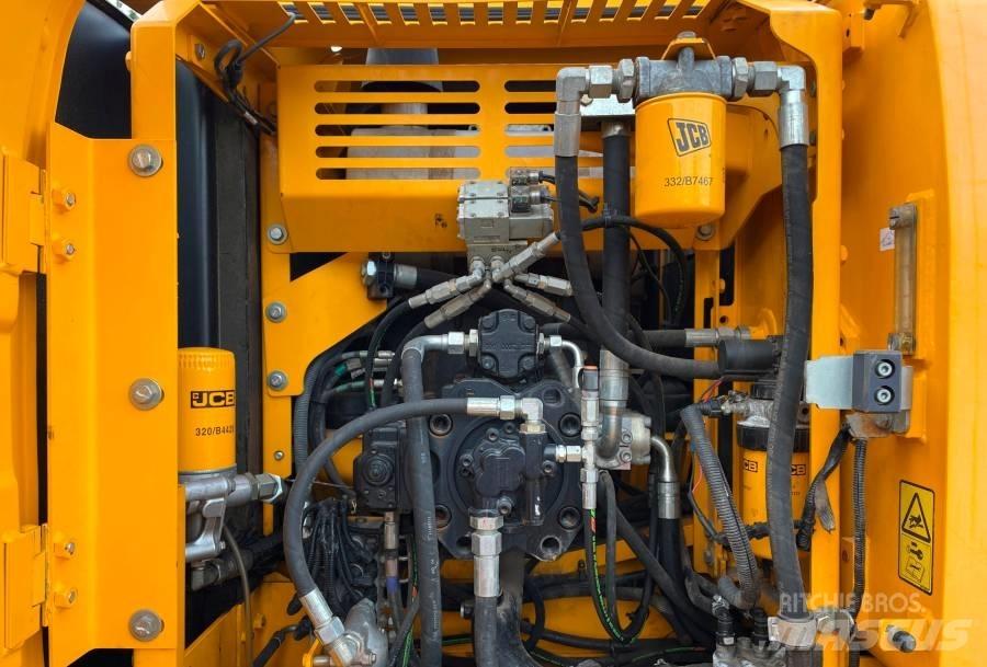 JCB JS 220 N LC Pelle sur chenilles