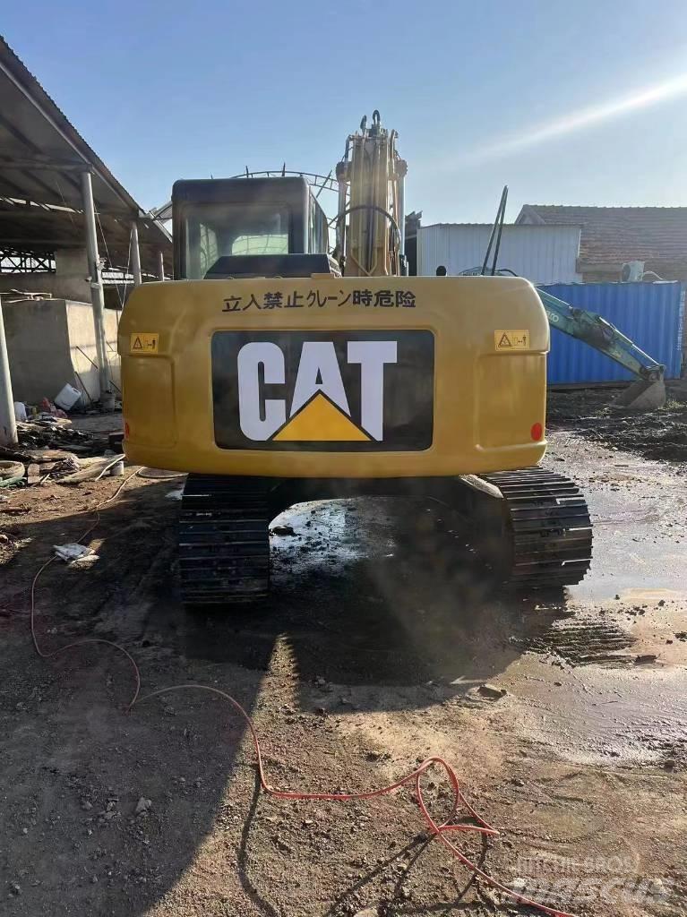 CAT 312d Pelle sur chenilles