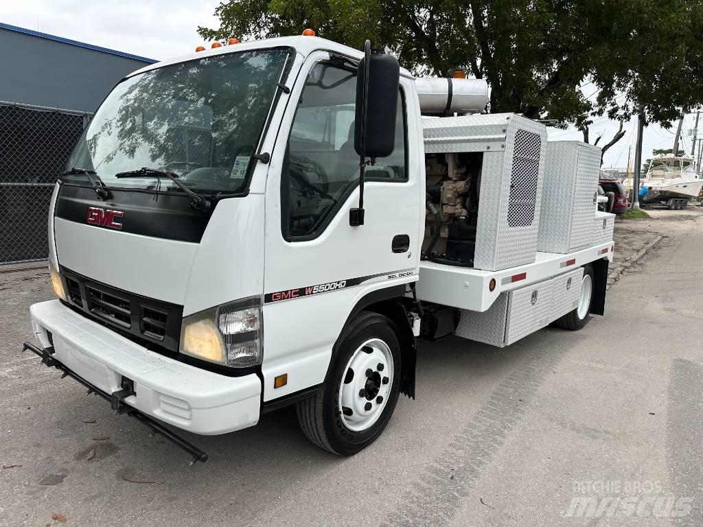 GMC W 5500 HD Camion aspirateur, Hydrocureur