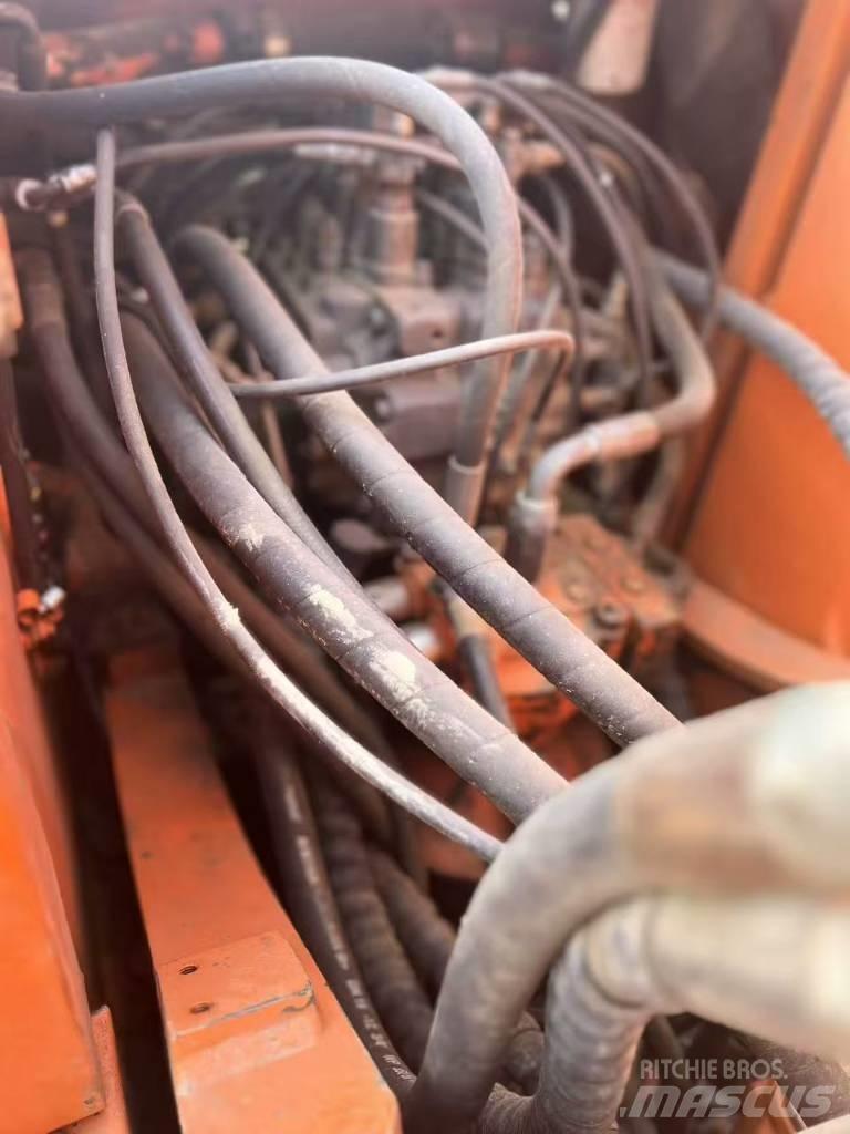 Doosan DH150 W-7 Pelle sur pneus